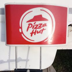 Pizza Hut Sign 