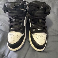 Kids Air Jordan’s Size 13