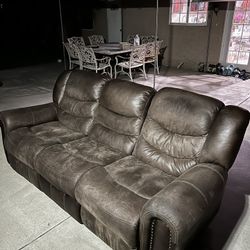 FREE DELIVERY ~ 3 seat reclining couch 