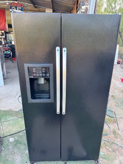 Refrigerator