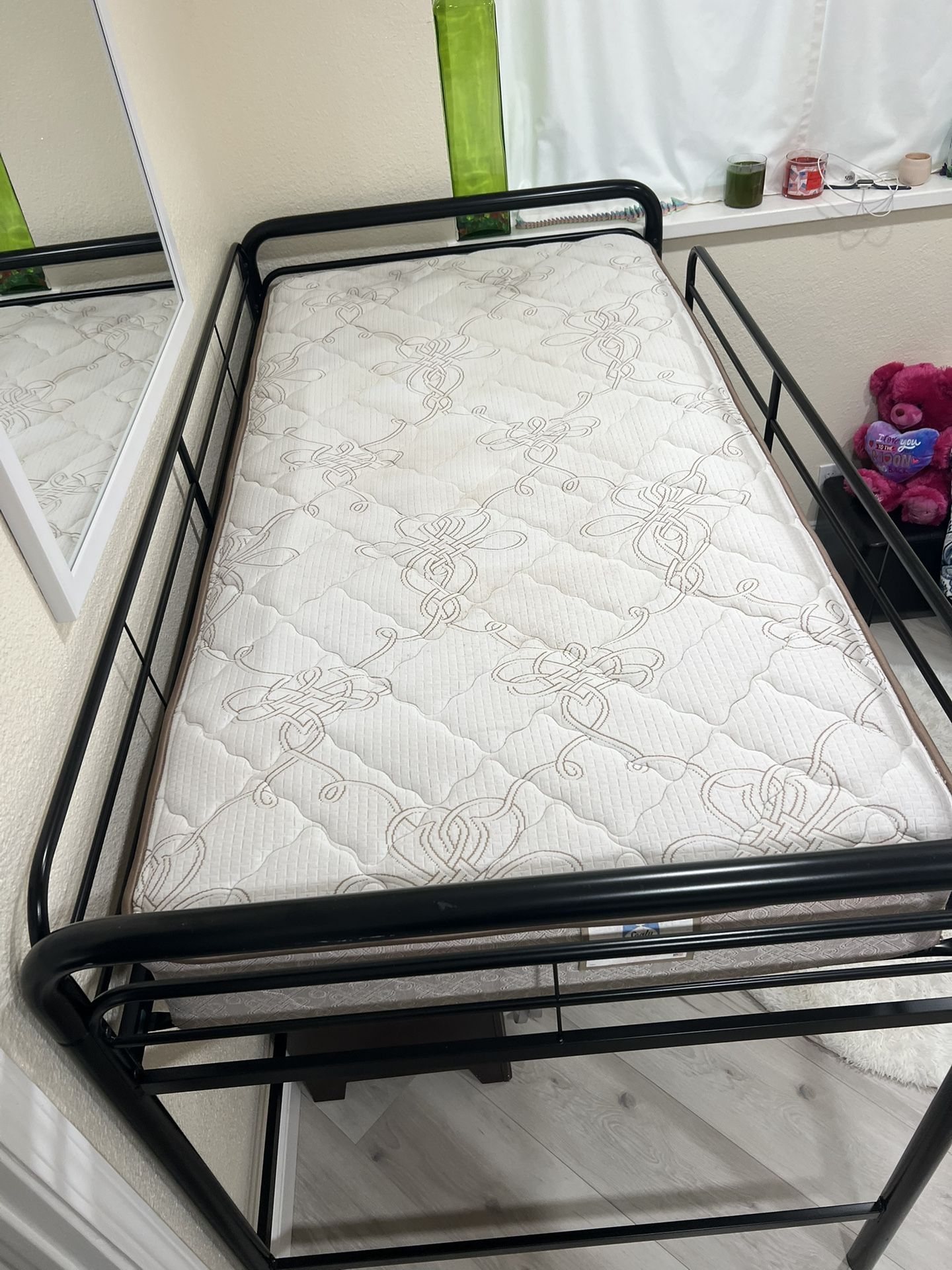 Bund Twin Bed