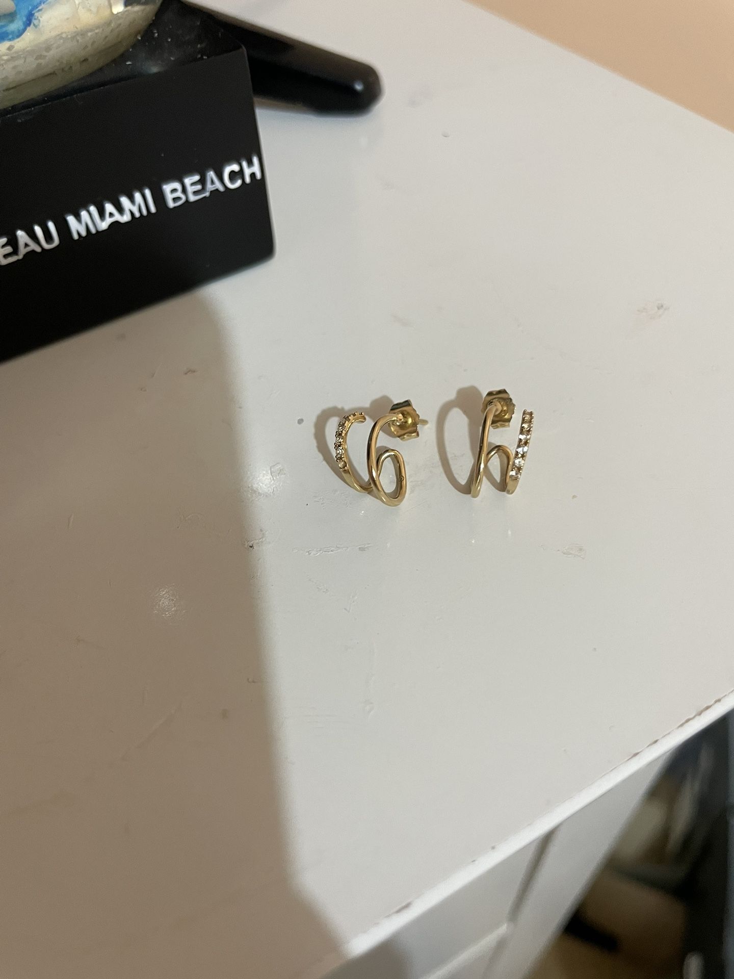 Mejuri 14k Solid Gold Hoop Earrings