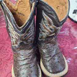 Toddler Boots Size 4.0 
