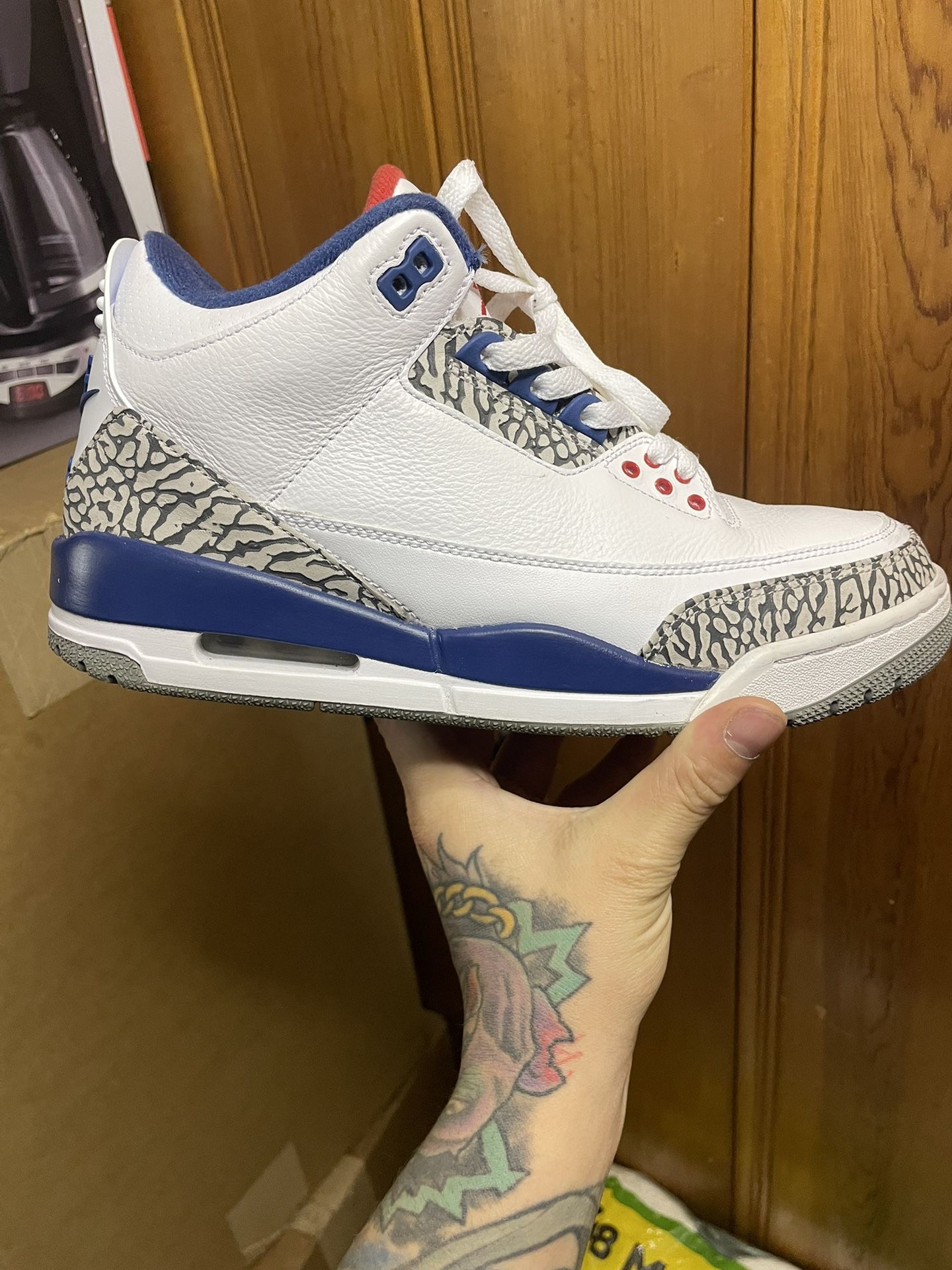 Air Jordan 3 True Blue Size 9.5 2016