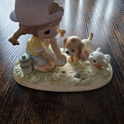 Precious Moments Figurine