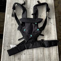 Baby carrier Brand infantino 