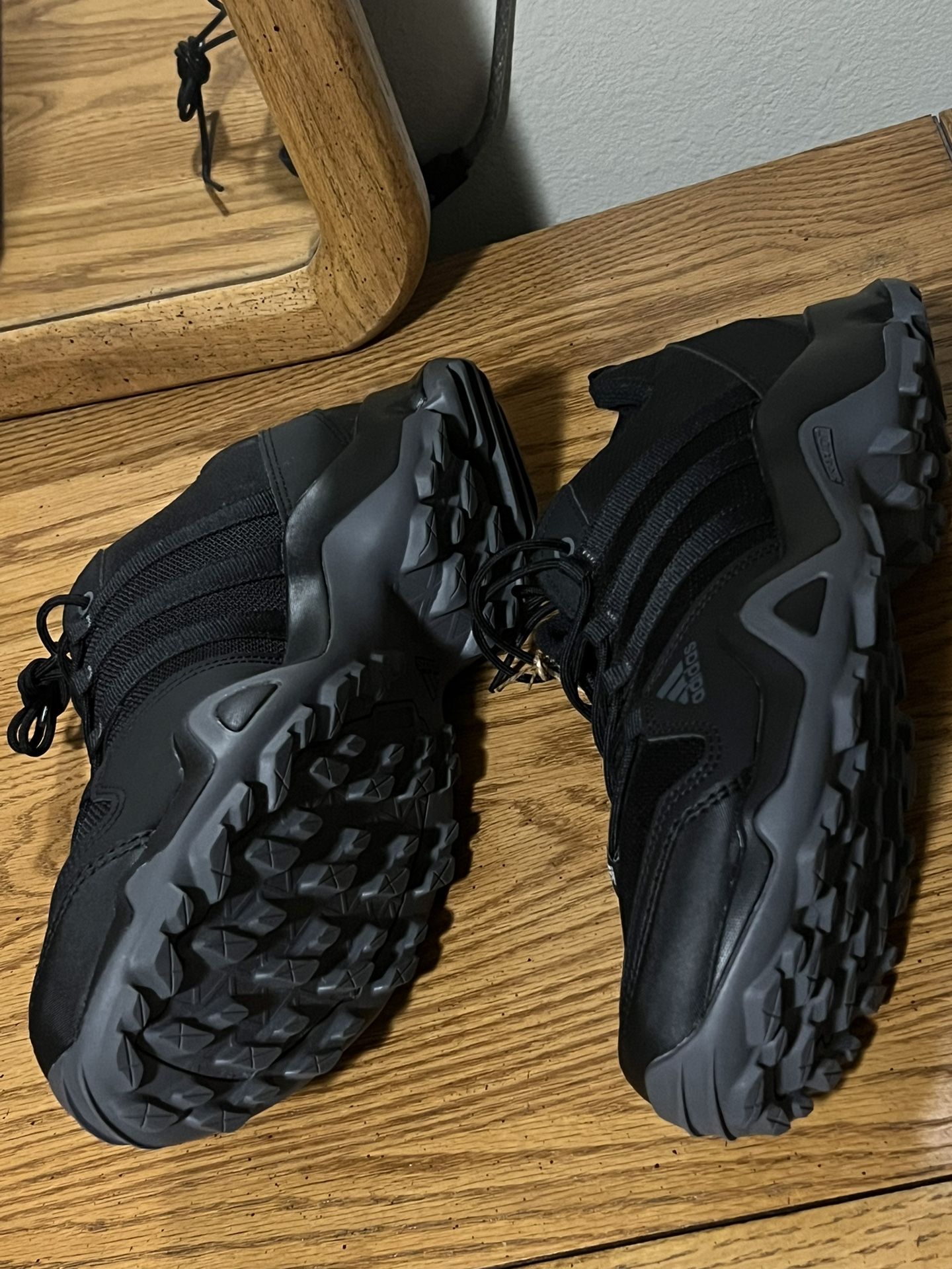 Adidas AX2S Hiking Shoes Size 10