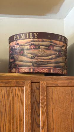 Large Round Primitive Box w/Lid