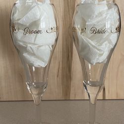 Vintage Bride & Groom Champagne Glasses 