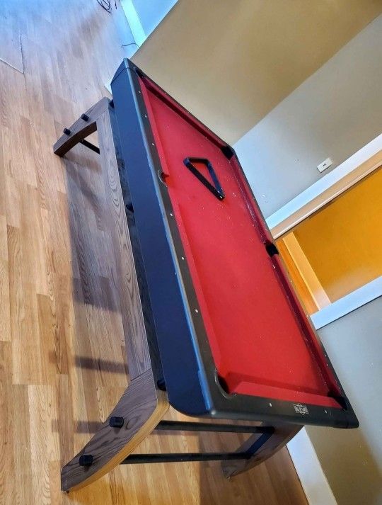 Hall Games Pool Table