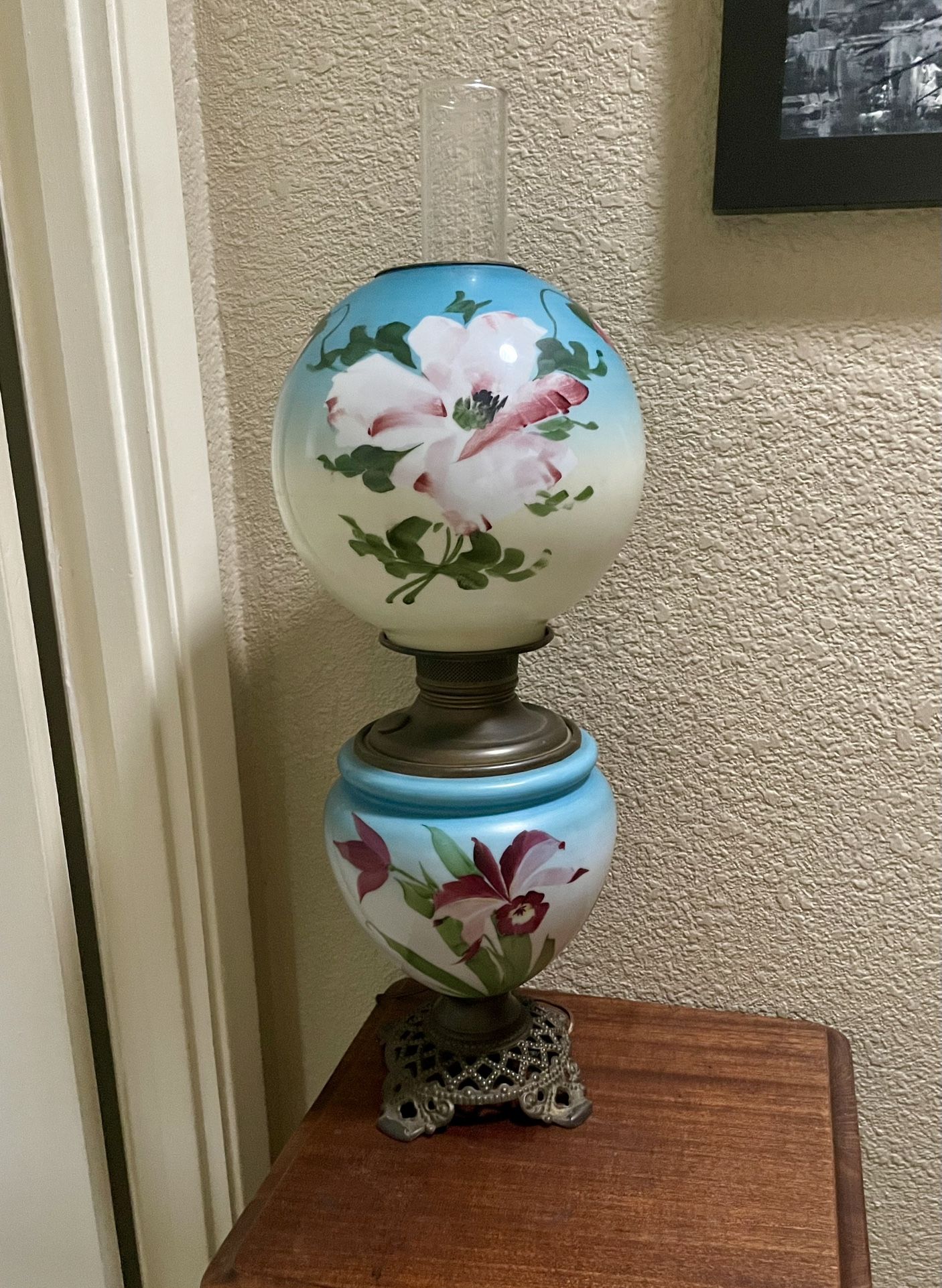 Antique Hand Painted Gone with the Wind Lamp Electrified