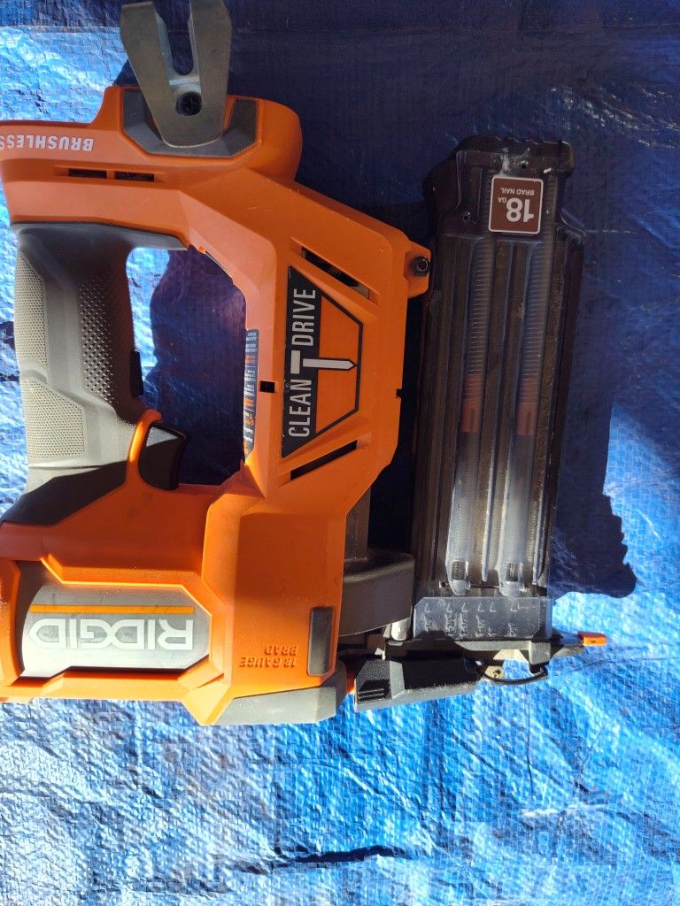 Ridgid 18v Finishing 18g 