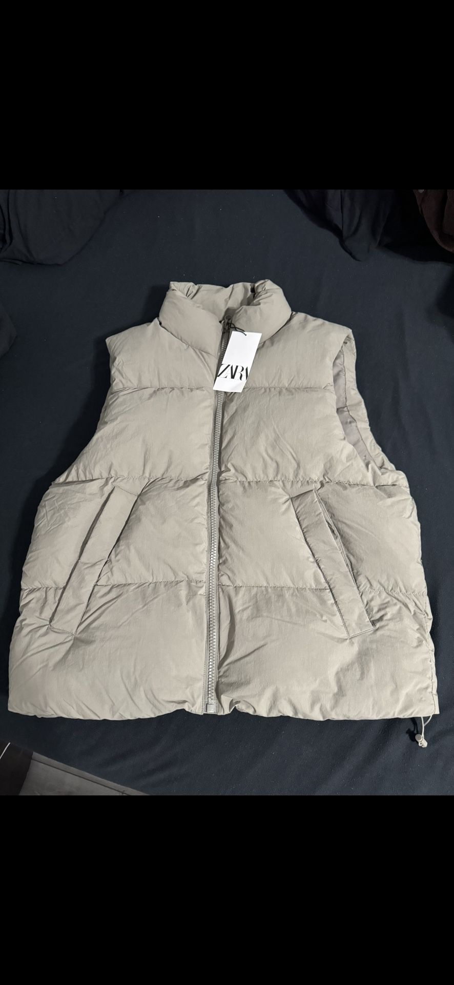 Zara Men’s Puffer Vest