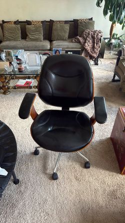 Desk chair