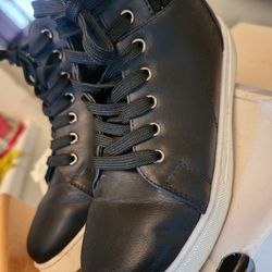 Women Black shoes
