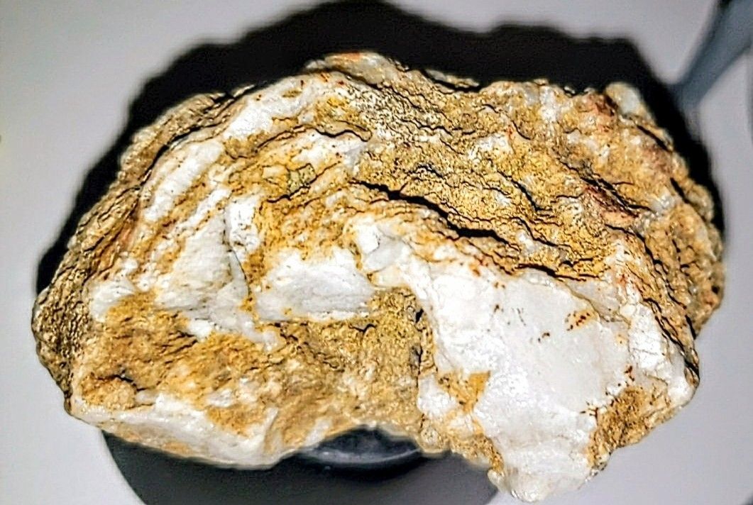 Natural White Raw Quartz Speciman