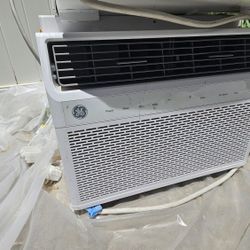 GE AC Air Conditioner 12200 BTU Window