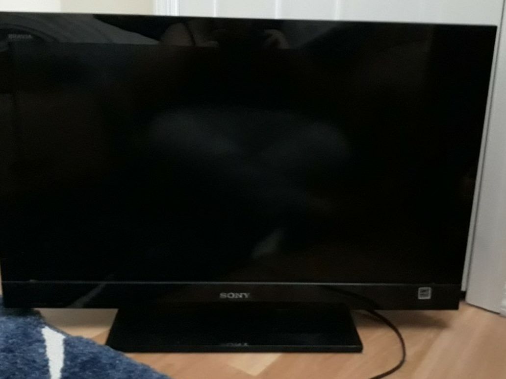 32" Sony Bravia TV