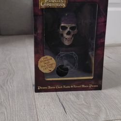 Disney Pirates Of The Caribbean, Pirates Alarm Clock Radio Reveil Pirates.