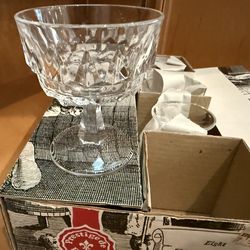 Vintage glasses in box