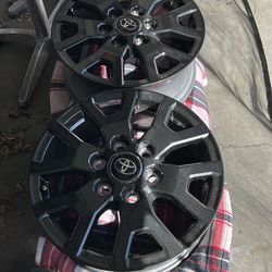 Toyota 4 runner one 17 rims