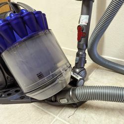 Dyson Dc39  Vacuum