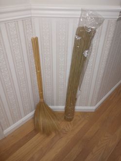 32" Bunch of Decorative Grass (New) or 34" Decorative Straw Broom (Used)