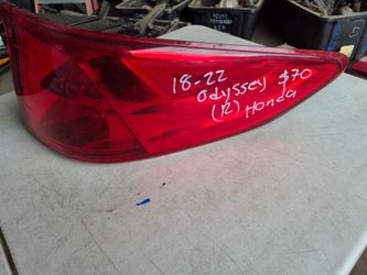 Honda odyssey right tail light oem