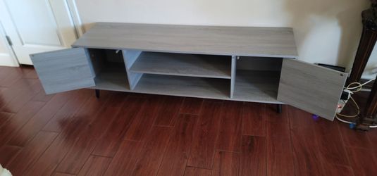 TV stand  like  NEW