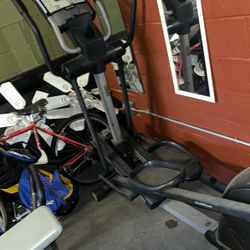 Nordic Track Elliptical Machine 
