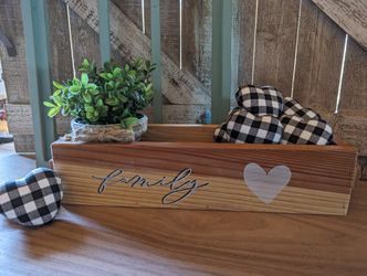 Redwood Box Centerpiece 