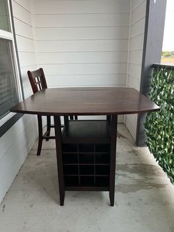 Wine table