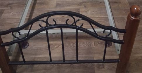 Twin frame, head board and foot board