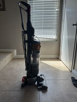 dyson dc18 slim Vacuum 