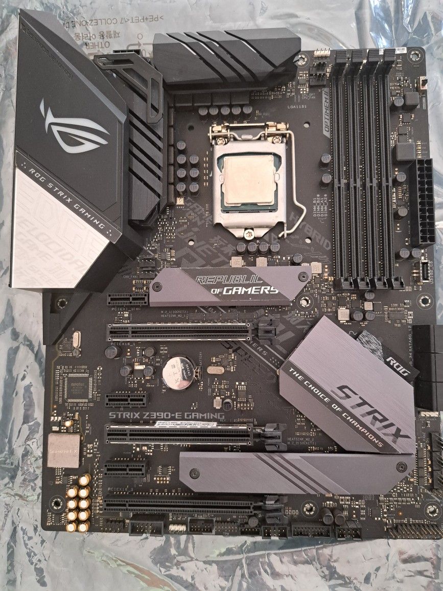 I7 9700K ASUS Combo (CPU+Mobo)