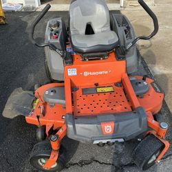 Husqvarna Z254F Lawn Mower