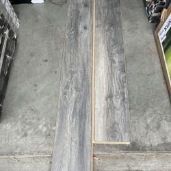 Waveford Gray Oak 12 mm Thick Laminate Flooring (110 sq. ft total)