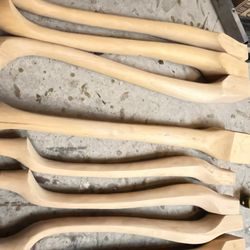 cabriole table legs