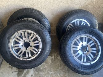 Rims 17 “ 5 Lugs