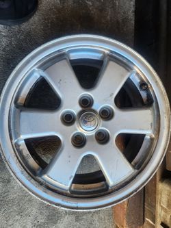 Toyota Prius. 2006 Rim