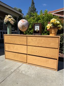 Solid Oak 6 Drawer Dresser Chest of Drawers Furniture USA Made Excellent Condition