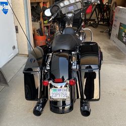 2017 Harley Davidson Street Glide 