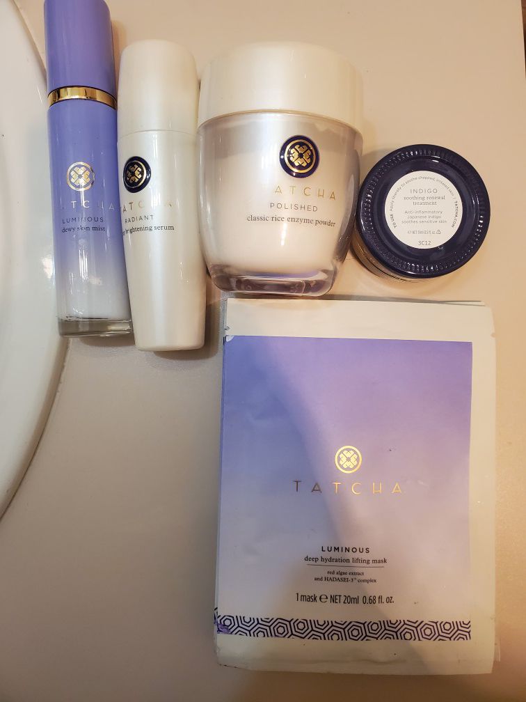 TATCHA FACIAL system. 75$ comes with face masks,facial setting spray, rice powder, and more.