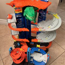 Hot Wheels Ultimate Garage With Dinosaur And Other Hot Wheels Racing Track