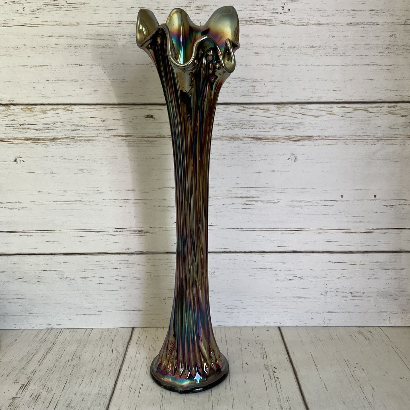 FENTONフェントンカー二バルアンティークUSA carnival  vase Fenton Diamond and Rib Amethyst Carnival Glass Vases - Sold