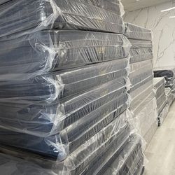 FULL MATTRESS AND BOXSPRING