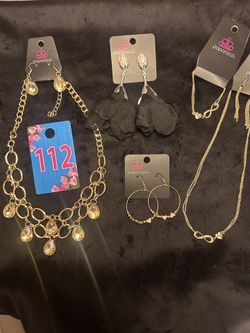 Assorted Jewelry 