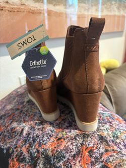 TOMS wedge Boot Ortholite