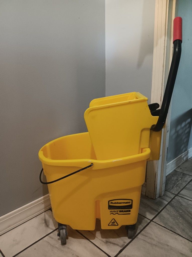 Commercial Mop Bucket And Wringer