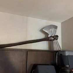 Thors storm breaker axe 